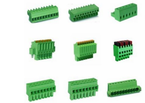 Os conectores fêmeas de bronze obstruem no passo 7.62mm do bloco de terminais de uma só camada