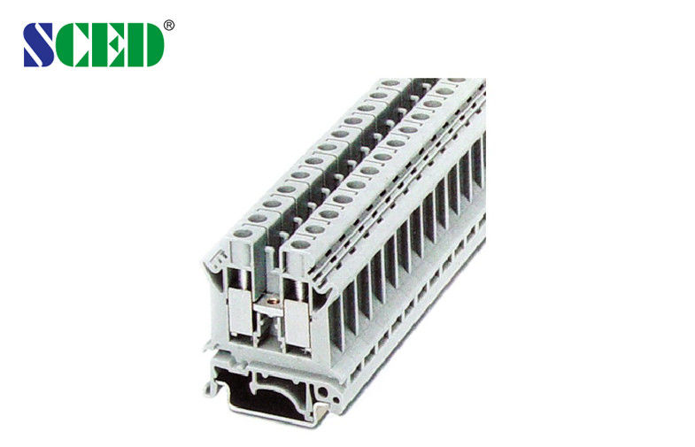 Instalação fácil 16mm2 Din Rail Terminal Block 800v / 76A Latão 10mm comprimento de descolagem